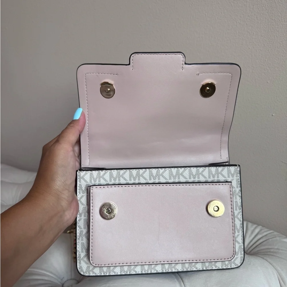 NWOT Michael Kors Heather Extra-Small Leather Crossbody bag
